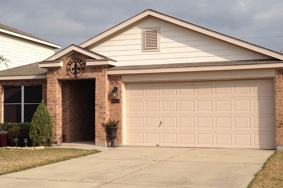 1st image of 9514 Barracuda Dr
