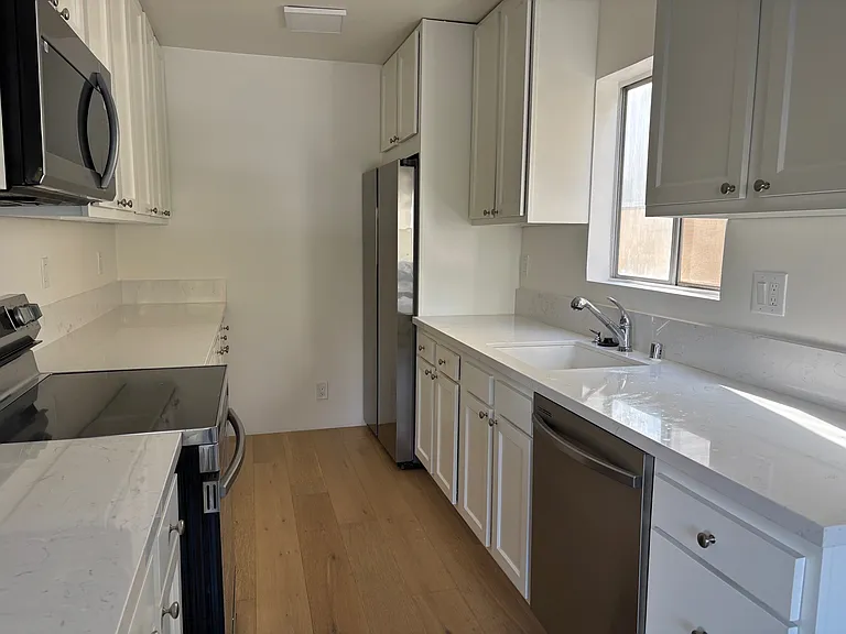 Vantage Point Apartments West — Photo 6