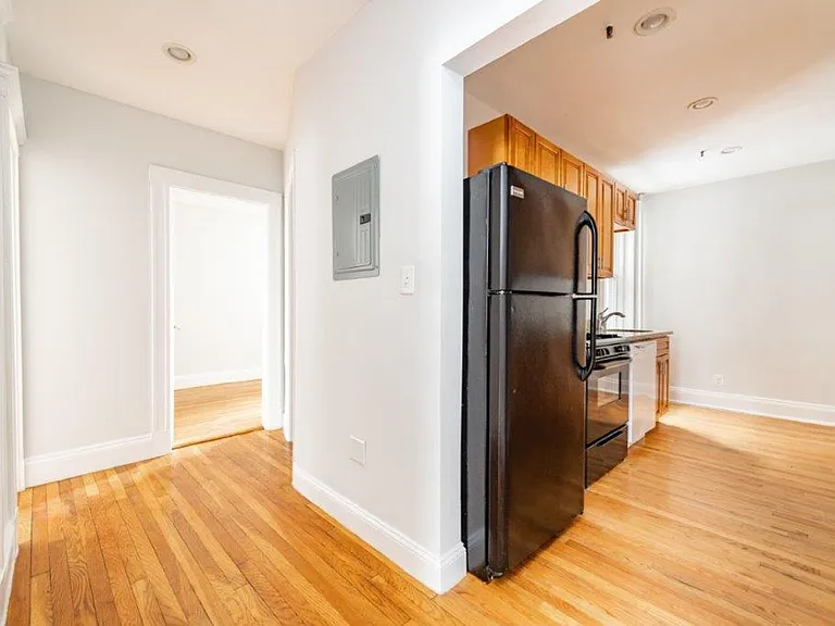 288 Chestnut Hill Ave #5 — Photo 4