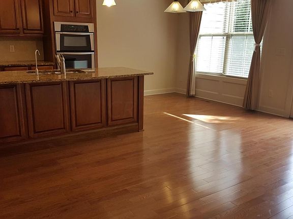 4th image of 3707 Echo Pl