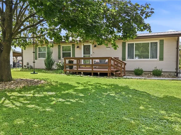 4429 Ridge Rd, Cortland, OH 44410