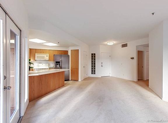 4th image of 655 Columbia St Unit 309