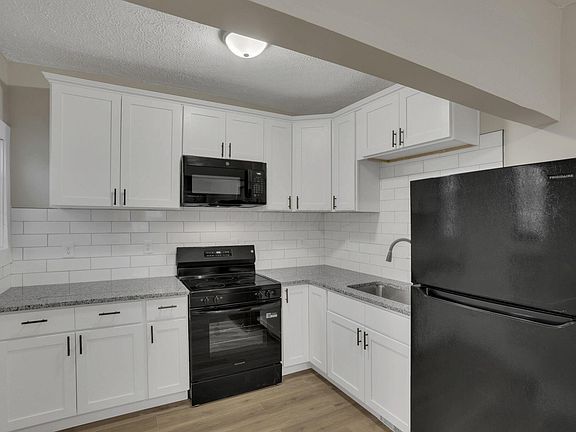 5th image of 1004 W Fair Ave