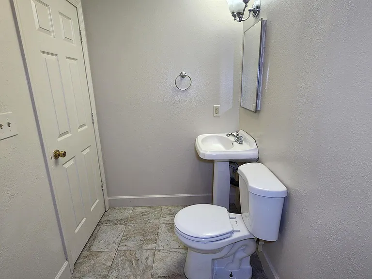 6013 Brett Dr — Photo 25