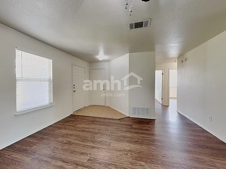 109 Mason Reed Cv — Photo 7