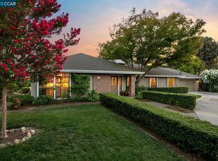 870 Ridge Dr, Concord, CA 94518