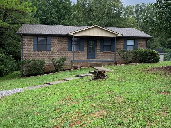 2431 Amber Meadows Rd, Cookeville, TN 38506