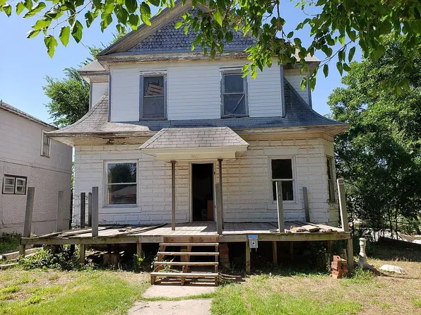 2017 E Broadway Ave, Enid, OK 73701