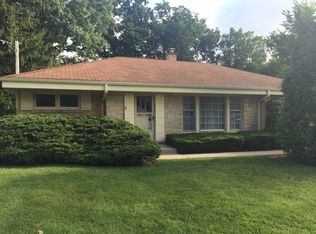 334 Hawthorne Blvd, Glen Ellyn, IL