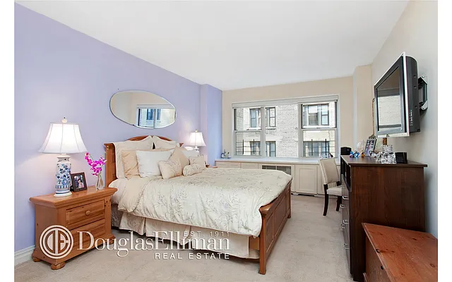 Sold by Douglas Elliman | media 14