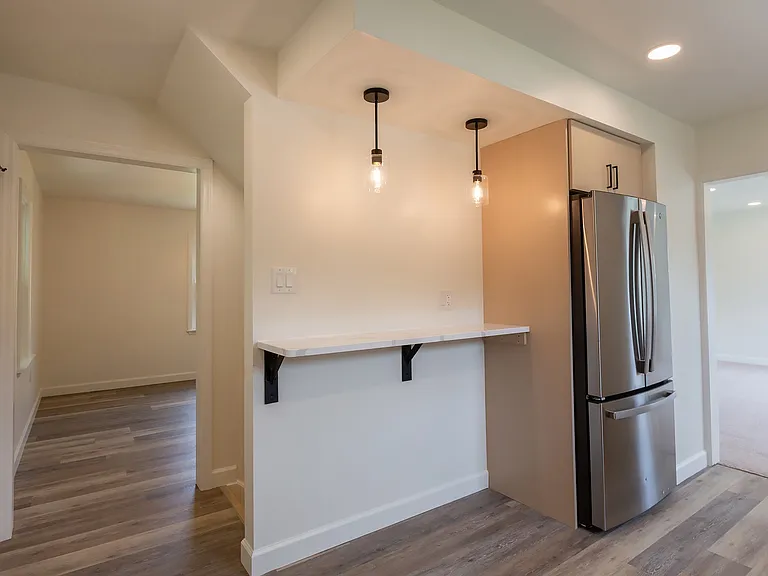 1307 Meadowcreek Ln — Photo 4
