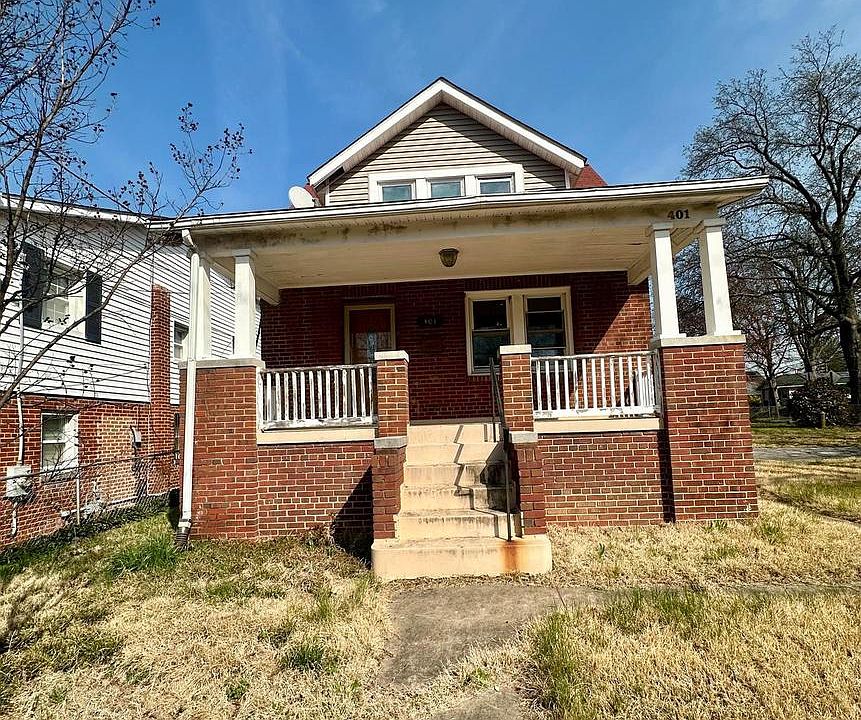 2nd image of 401 47th St NE