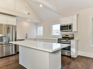 37 Walnut Pl, Newtonville, MA 02460