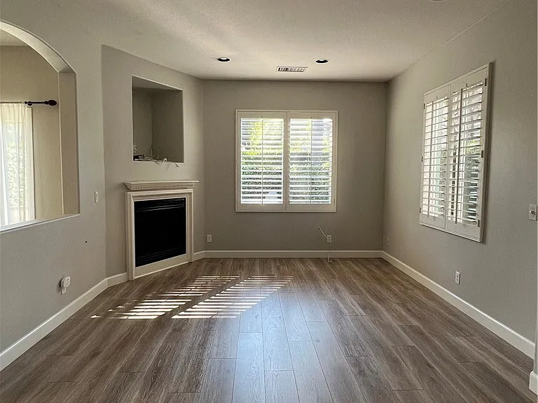 186 Cherrybrook Ln — Photo 4