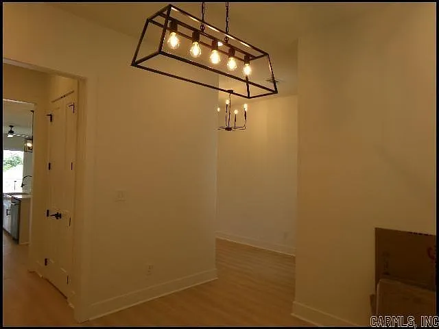 73 Tournay Cir — Photo 5
