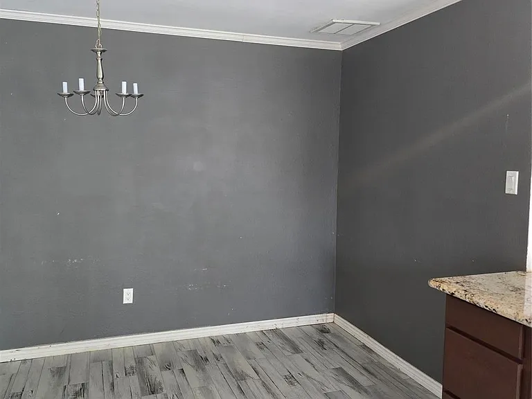 9726 Appleridge Dr — Photo 4