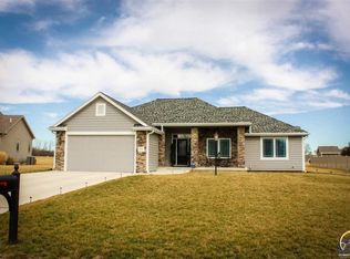 3605 NW Sterling Chase Ct, Topeka, KS 66618