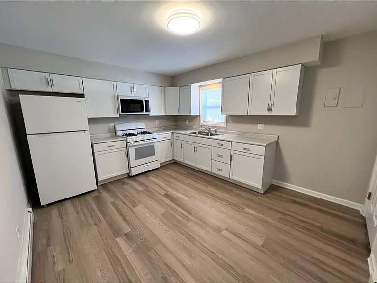 5500 Van Slyke Rd — Photo 9