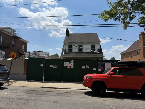 8334 169th Street, Jamaica Hills, NY 11432