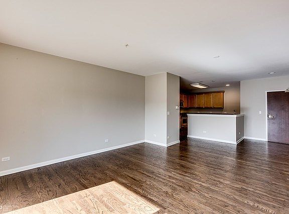 3rd image of 9440 S 51st Ave APT 209