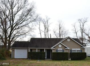 286 Lakeview Dr, Colonial Beach, VA 22443