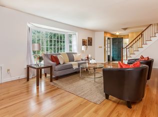 19 River Edge Farms Rd, Madison, CT 06443