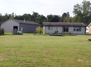 6128 Oakwood Dr, Delton, MI