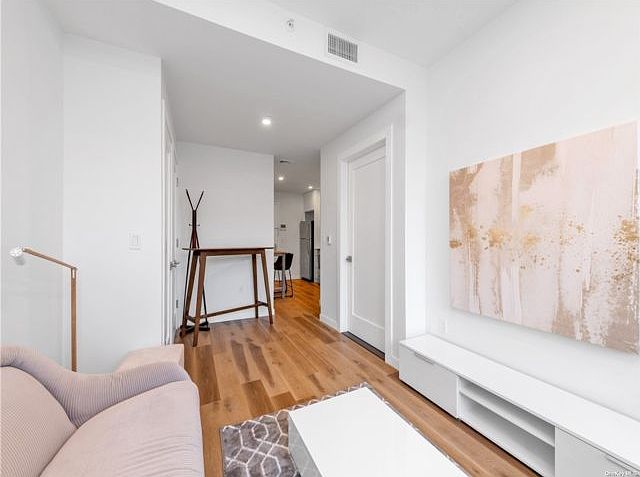 1st image of 83-67 116th St #506