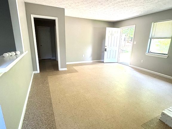 2nd image of 485 N Bluff Rd #495