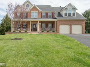 8 Farm Brook Ct, Perry Hall, MD 21128