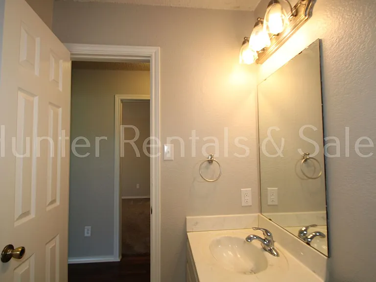 4307 Frontier Trl — Photo 15