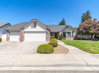 2075 Castleview Dr, Turlock, CA 95382