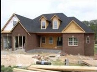1716 War Paint Trl, Sevierville, TN 37876