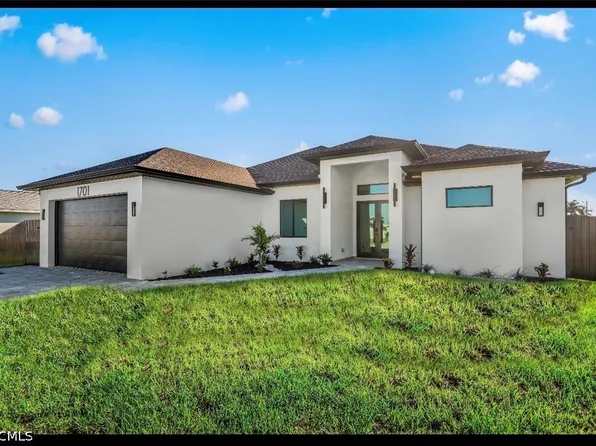 1701 NW 11th Pl, Cape Coral, FL 33993