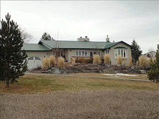 1st image of 1355 Douglas Dr