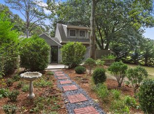 332 Old Canoe Place Rd, Southampton, NY 11968