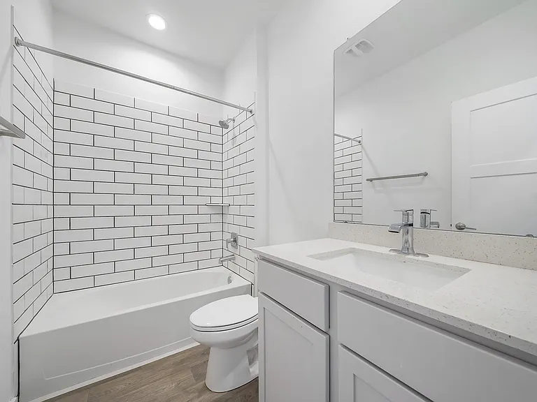14206 Wonder Lake Ln — Photo 7