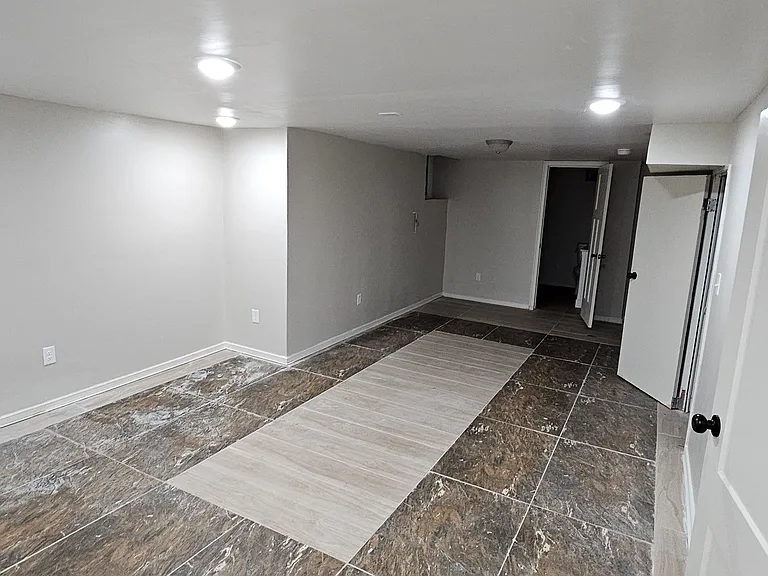 951 N Edgemoor Dr — Photo 8