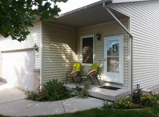 954 8th Ave N, Onalaska, WI 54650