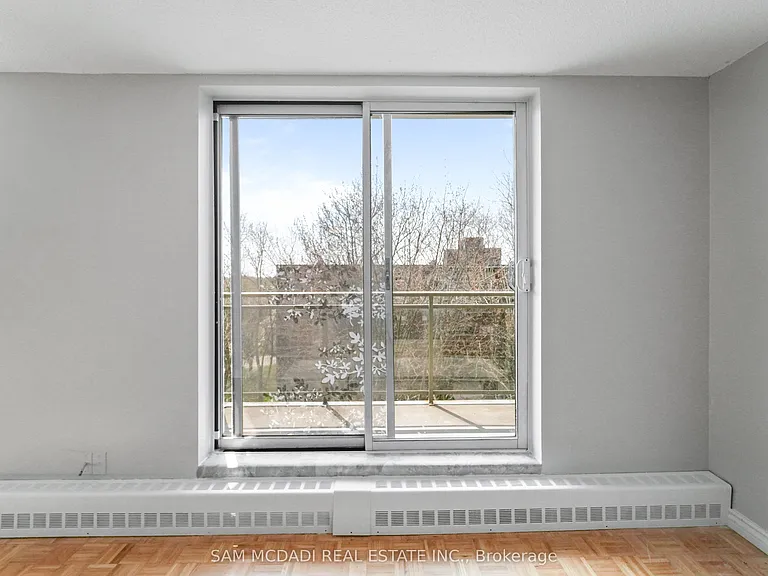 62 Spencer St E #202 — Photo 12