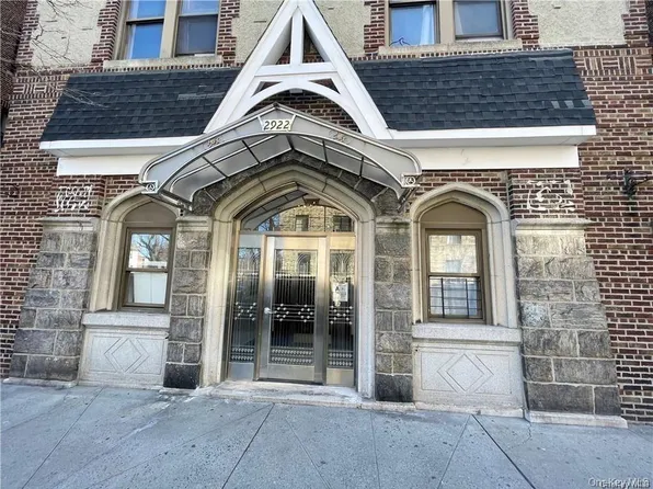 2922 Barnes Avenue #6E, Bronx, NY 10467
