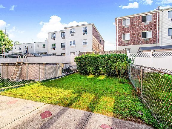 5th image of 927 Dean Ave #1