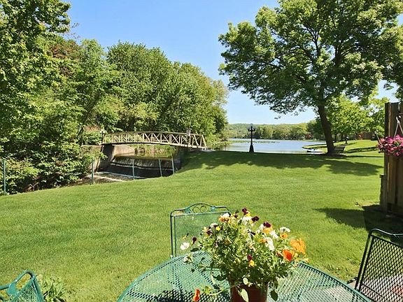 5th image of 46 Trevor Lake Dr