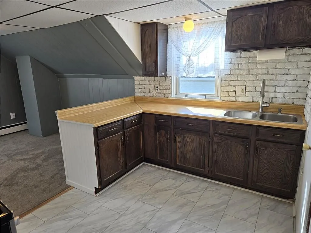 1 bed, 1.0 bath, 400 sqft, $1,300 — Photo 3