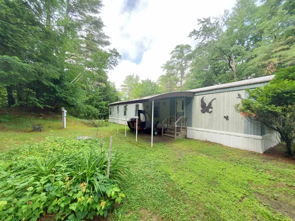 98 Lockehaven Road, Enfield, NH 03748