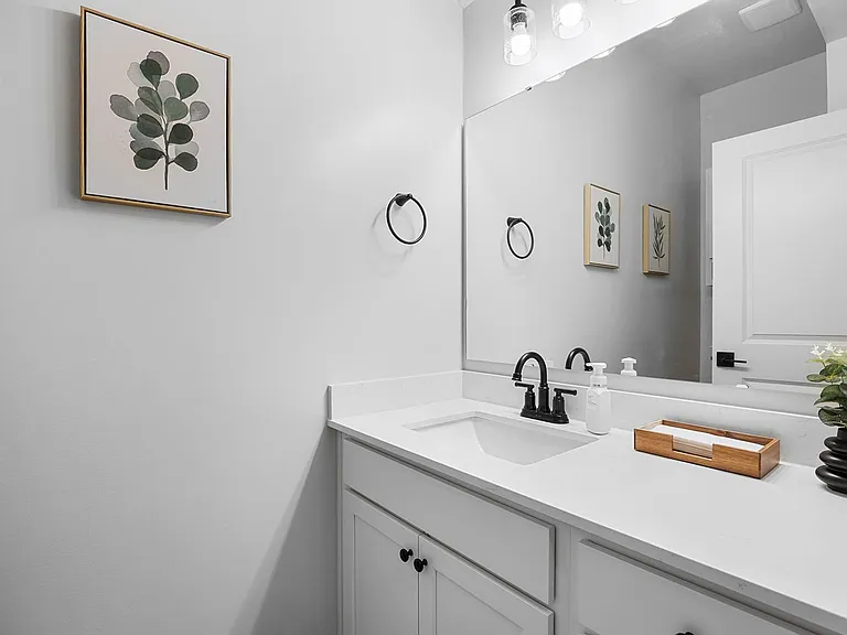 West Heights- BLGD 7 — Photo 13
