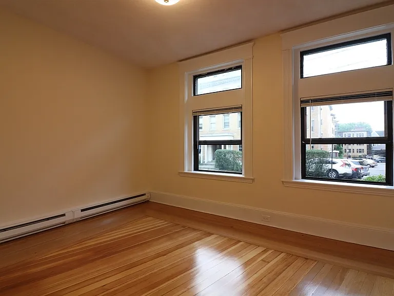 12 Park St — Photo 9