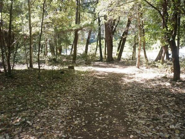 30 Suzy Q Rd, Burnt Ranch, CA 95527