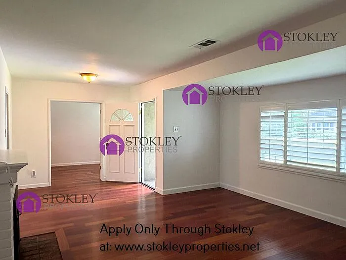 3 bed, 2.0 bath, 1537 sqft, $4,895 — Photo 3