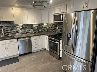 27535 Nivelada — Photo 6